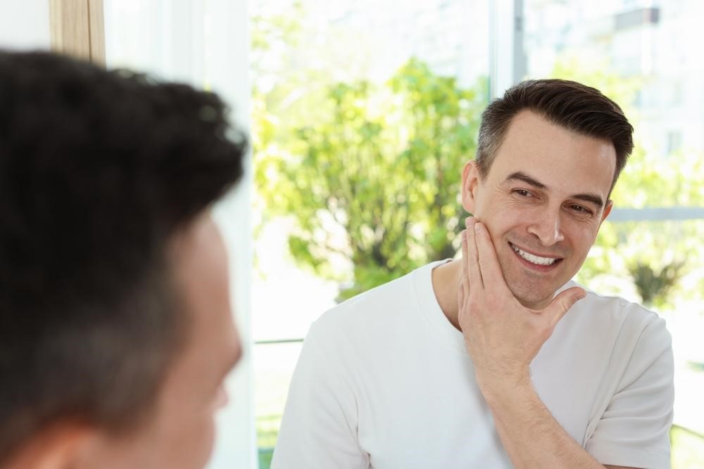 Wajib Kamu Tau! Ini Deretan Skincare Wajib dan Cara Merawat Wajah Pria agar Tidak Kusam